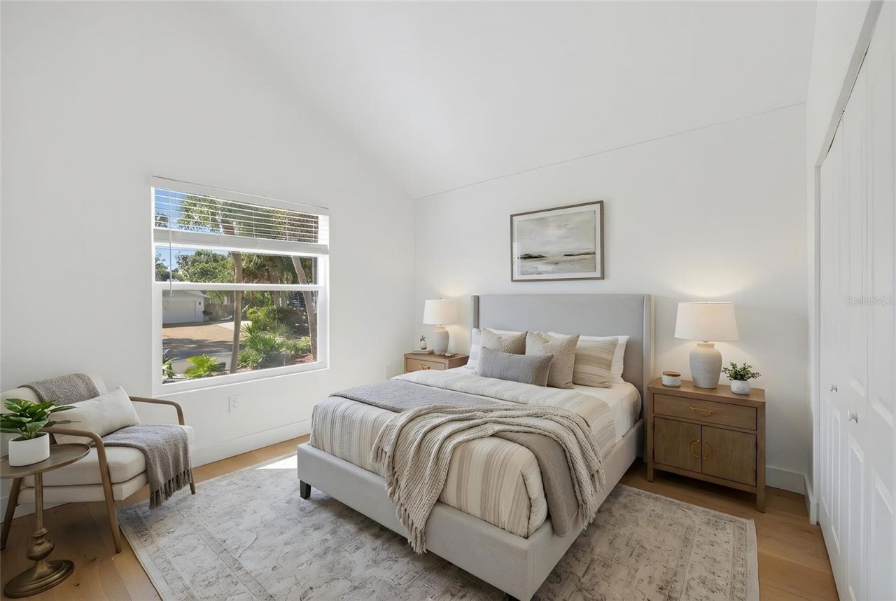 5119 Oxford Drive, Sarasota, FL 34242 Photo