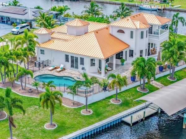 290 TAIT TERRACE SE, PORT CHARLOTTE, FL 33952