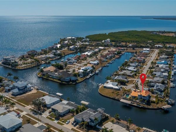 290 TAIT TERRACE SE, PORT CHARLOTTE, FL 33952