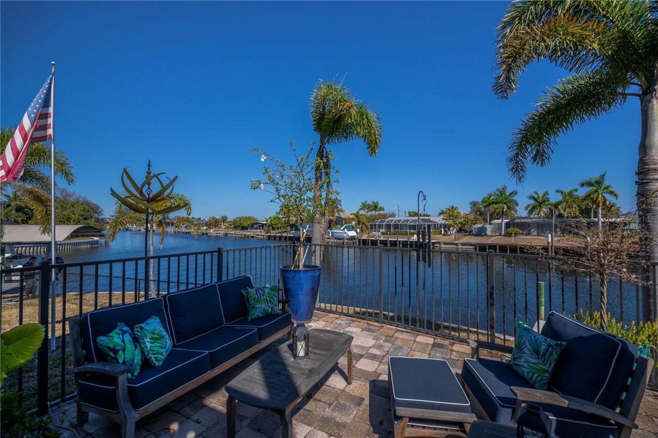 290 Tait Terrace Se, Port Charlotte, FL 33952 Photo