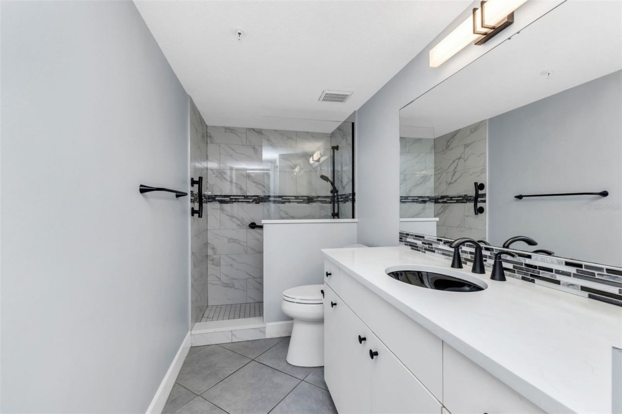 1650 W Marion Avenue, Unit 123, Punta Gorda, FL 33950 Photo