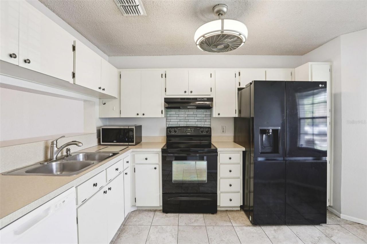 28 Brigton Court, Safety Harbor, FL 34695 Photo