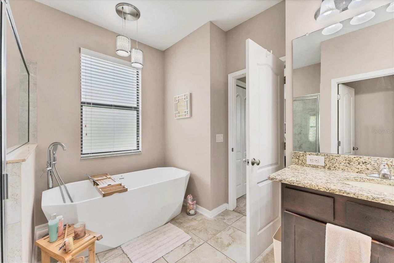 9123 Raes Creek Place, Palmetto, FL 34221 Photo