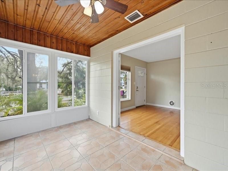 2670 Bayside Drive S, Saint Petersburg, FL 33705 Photo