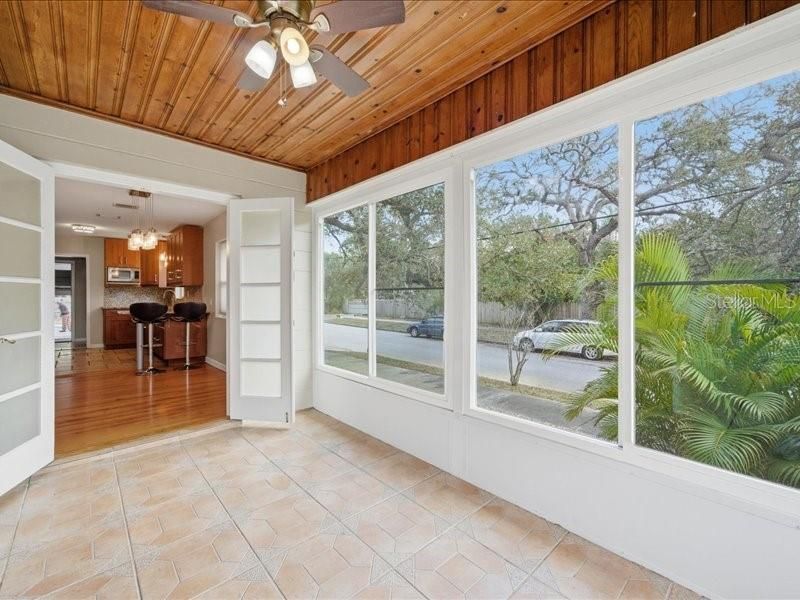 2670 Bayside Drive S, Saint Petersburg, FL 33705 Photo