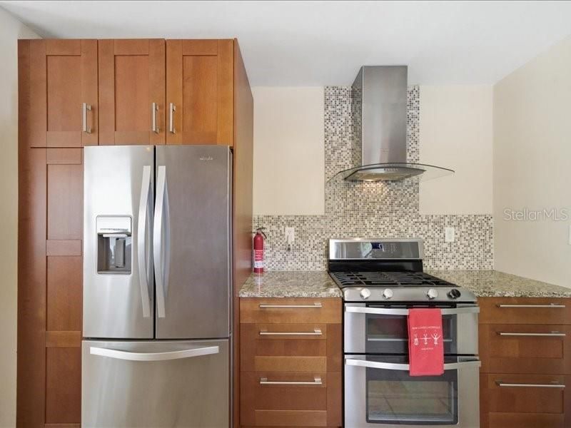 2670 Bayside Drive S, Saint Petersburg, FL 33705 Photo