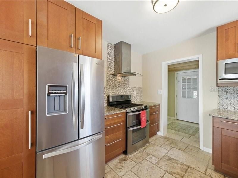 2670 Bayside Drive S, Saint Petersburg, FL 33705 Photo