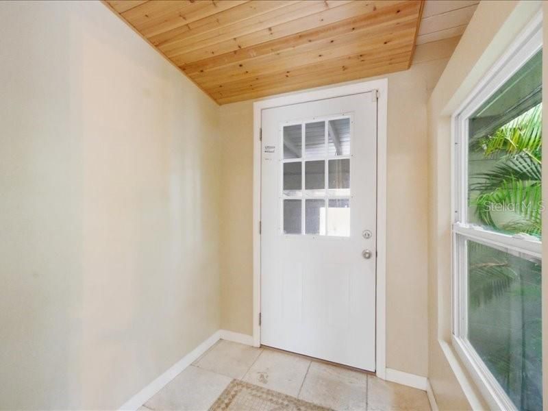 2670 Bayside Drive S, Saint Petersburg, FL 33705 Photo