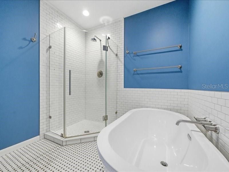 2670 Bayside Drive S, Saint Petersburg, FL 33705 Photo