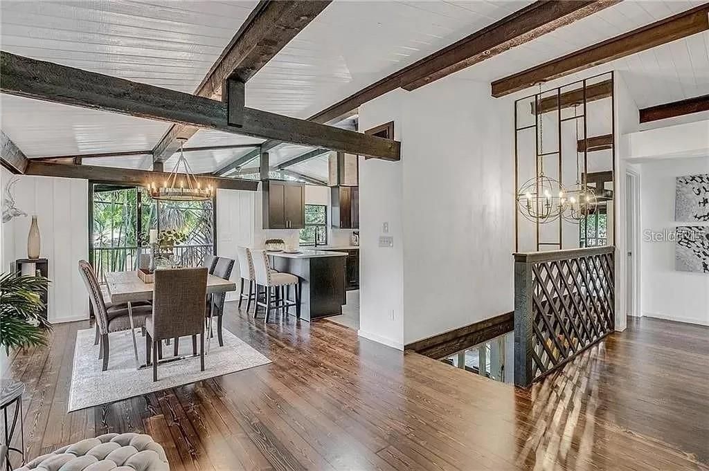 1942 New Hampshire Avenue Ne, Saint Petersburg, FL 33703 Photo