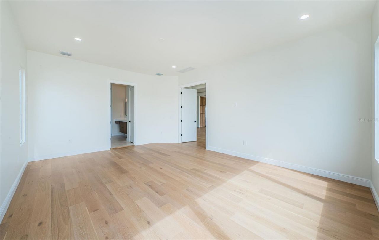 7981 2nd Avenue S, Saint Petersburg, FL 33707 Photo