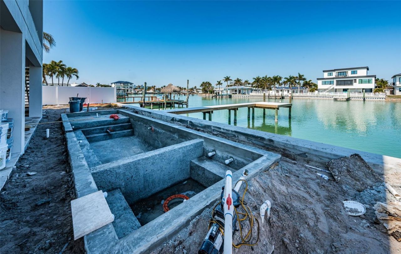 7981 2nd Avenue S, Saint Petersburg, FL 33707 Photo