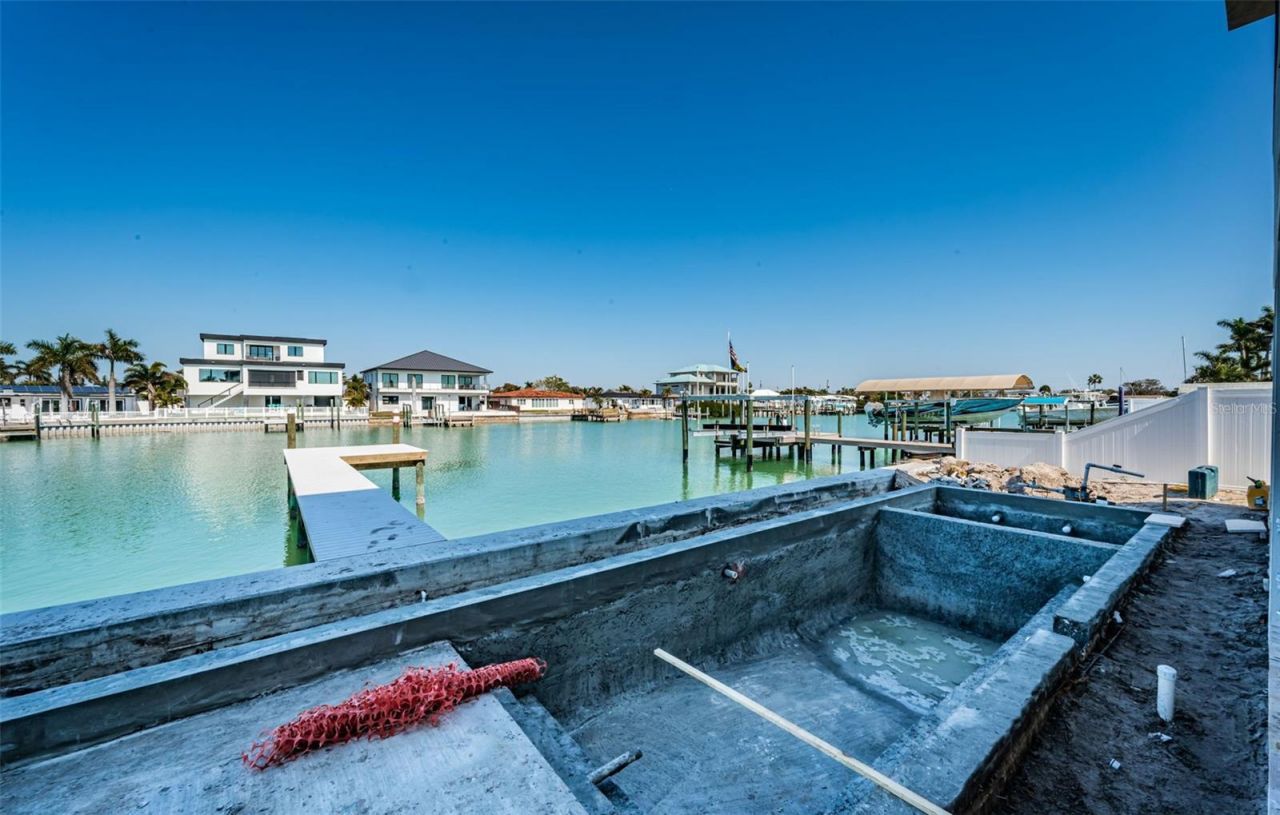 7981 2nd Avenue S, Saint Petersburg, FL 33707 Photo