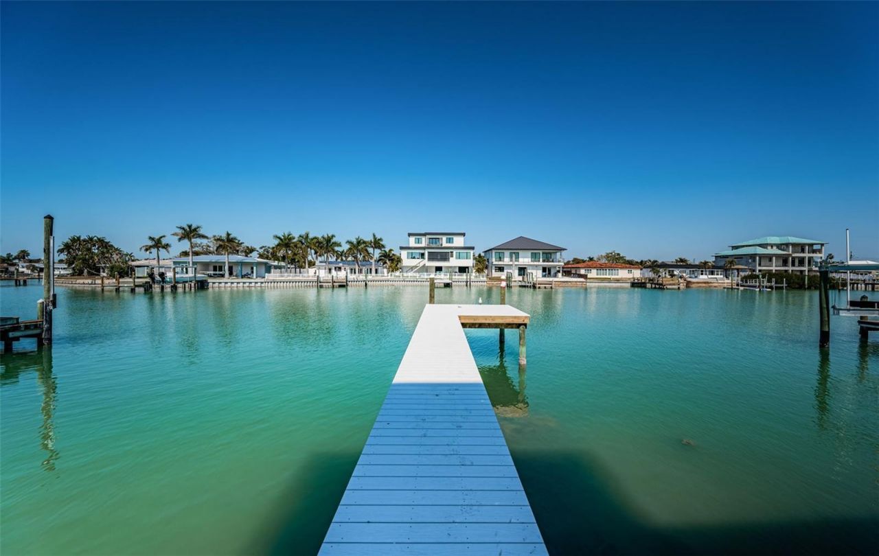 7981 2nd Avenue S, Saint Petersburg, FL 33707 Photo