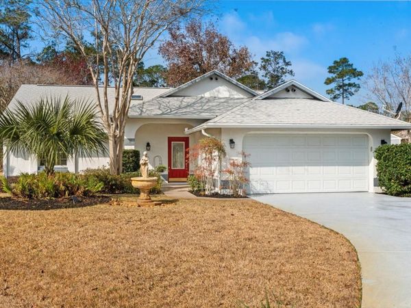 8 EDGEMONT PLACE, PALM COAST, FL 32164