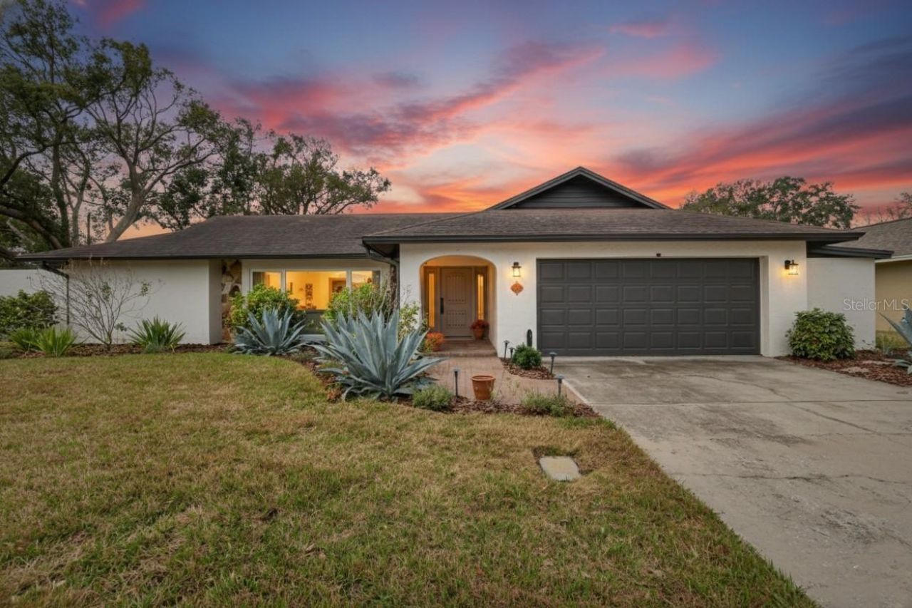 13206 Tifton Drive, Tampa, FL 33618 Main Photo