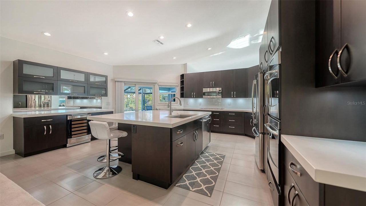 6948 Stetson Street Circle, Sarasota, FL 34243 Photo