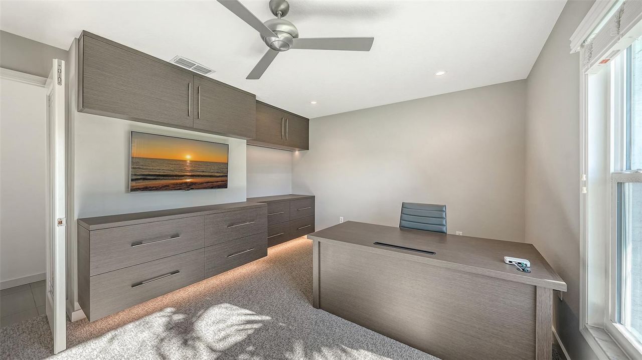 6948 Stetson Street Circle, Sarasota, FL 34243 Photo