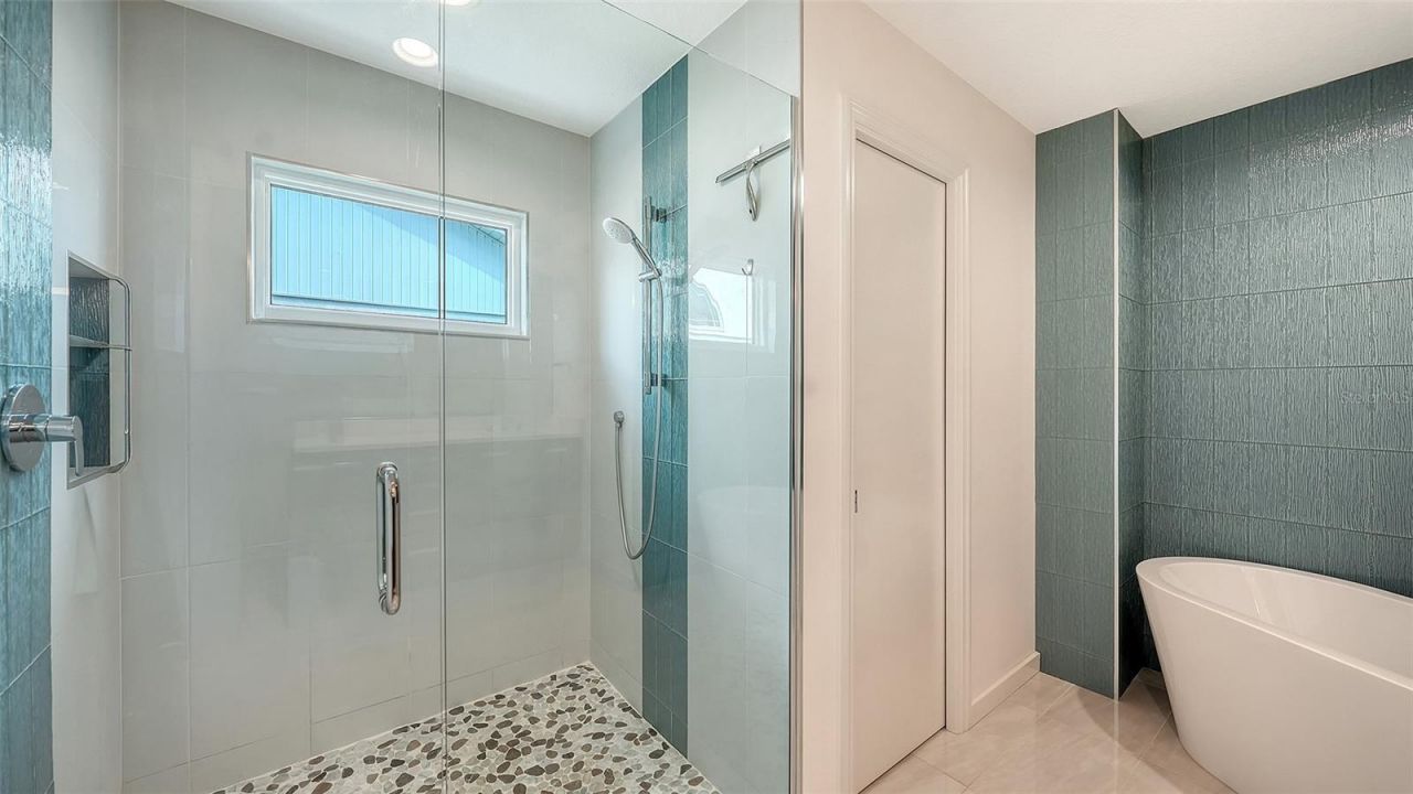 6948 Stetson Street Circle, Sarasota, FL 34243 Photo