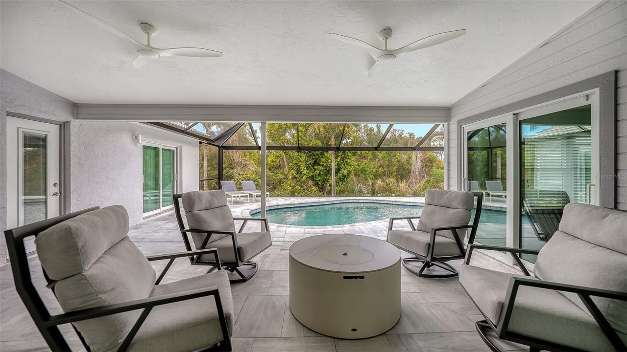 6948 Stetson Street Circle, Sarasota, FL 34243 Photo