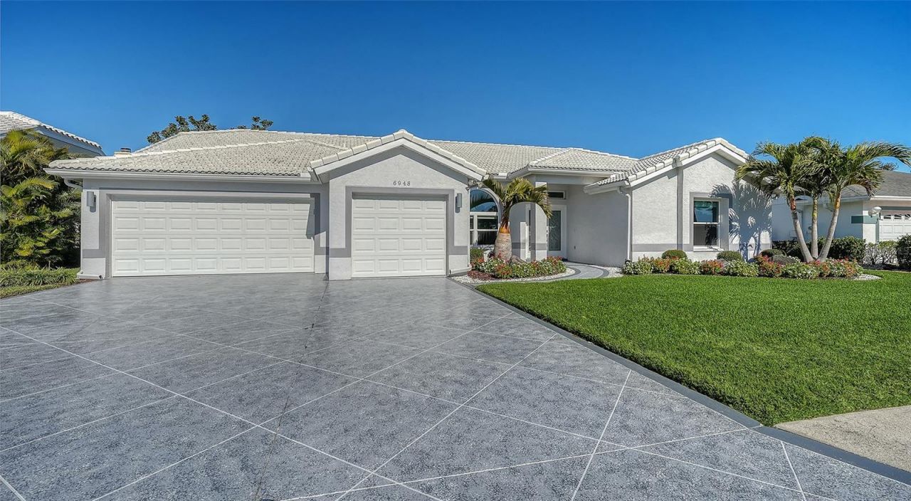 6948 Stetson Street Circle, Sarasota, FL 34243 Photo