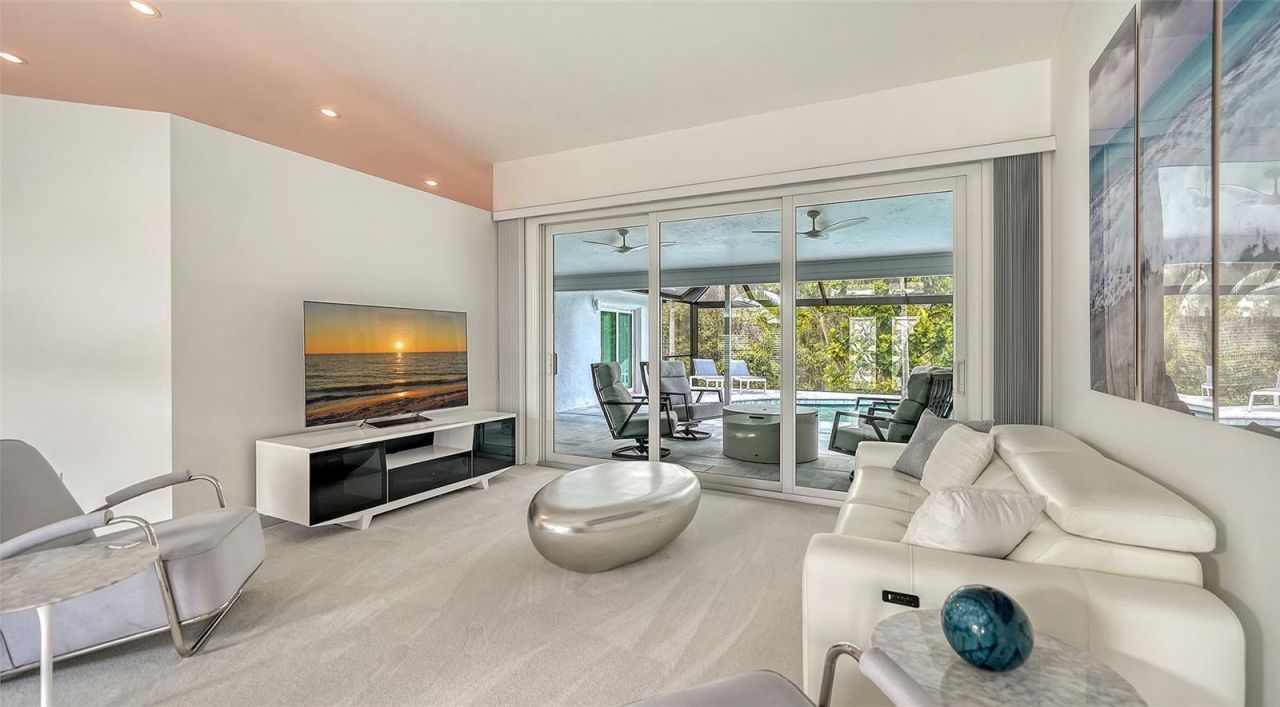 6948 Stetson Street Circle, Sarasota, FL 34243 Photo