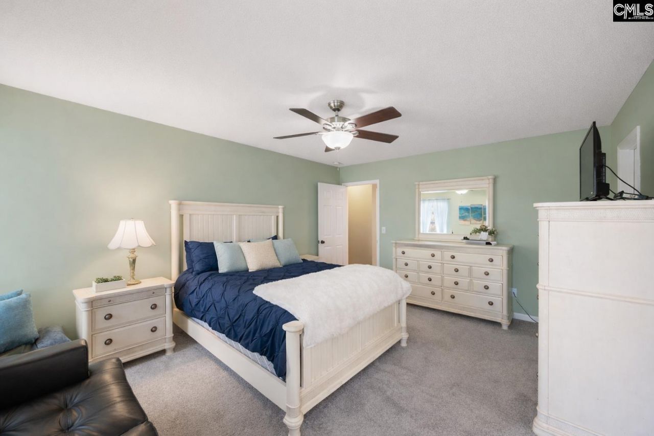 213 Aderley Oak Loop Photo 16