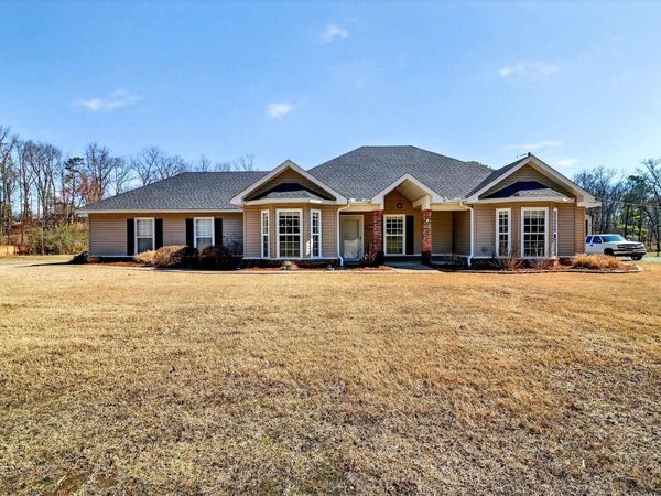 7920 Severn Landing Rd, Alexander, AR 72002