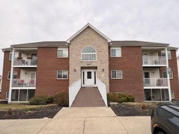 612 Friars Lane, Unit 8, Florence, KY 41042