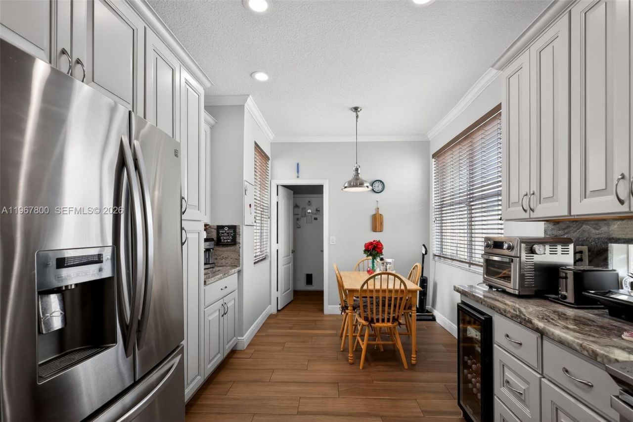 1561 SW 187th Ave, Pembroke Pines, FL 33029 Photo