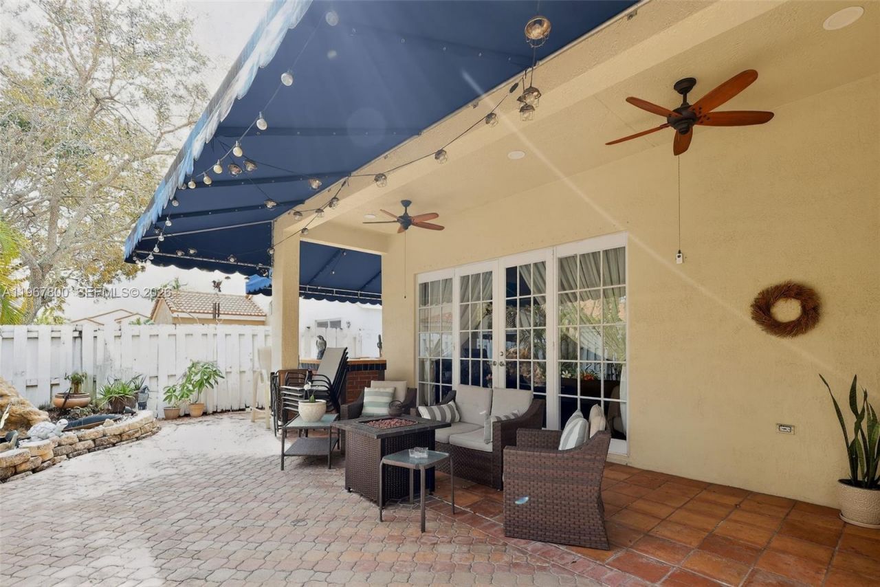 1561 SW 187th Ave, Pembroke Pines, FL 33029 Photo