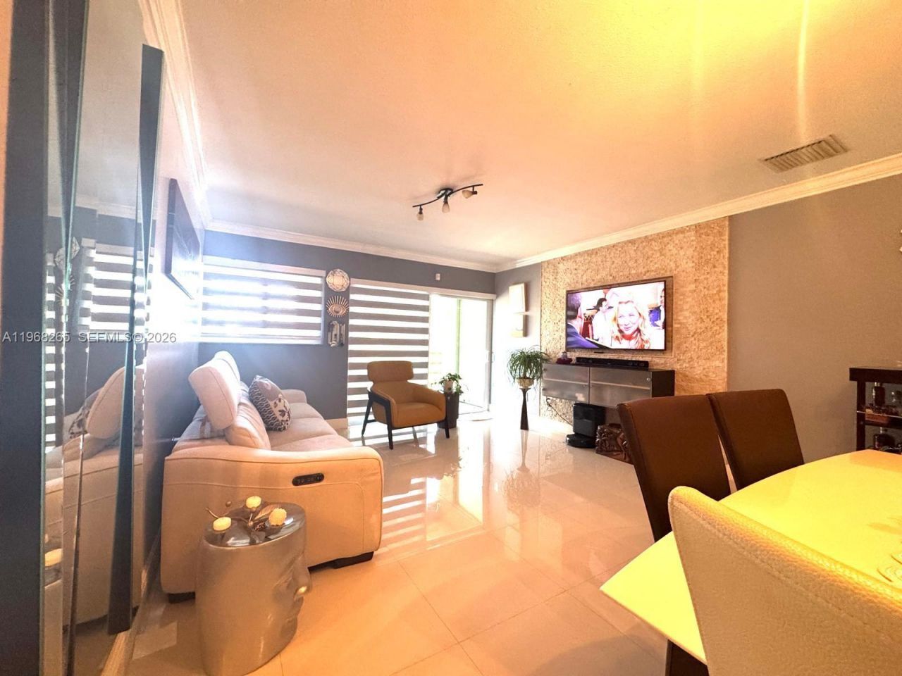 11163 NW 7th St, Unit 204-19, Miami, FL 33172 Photo