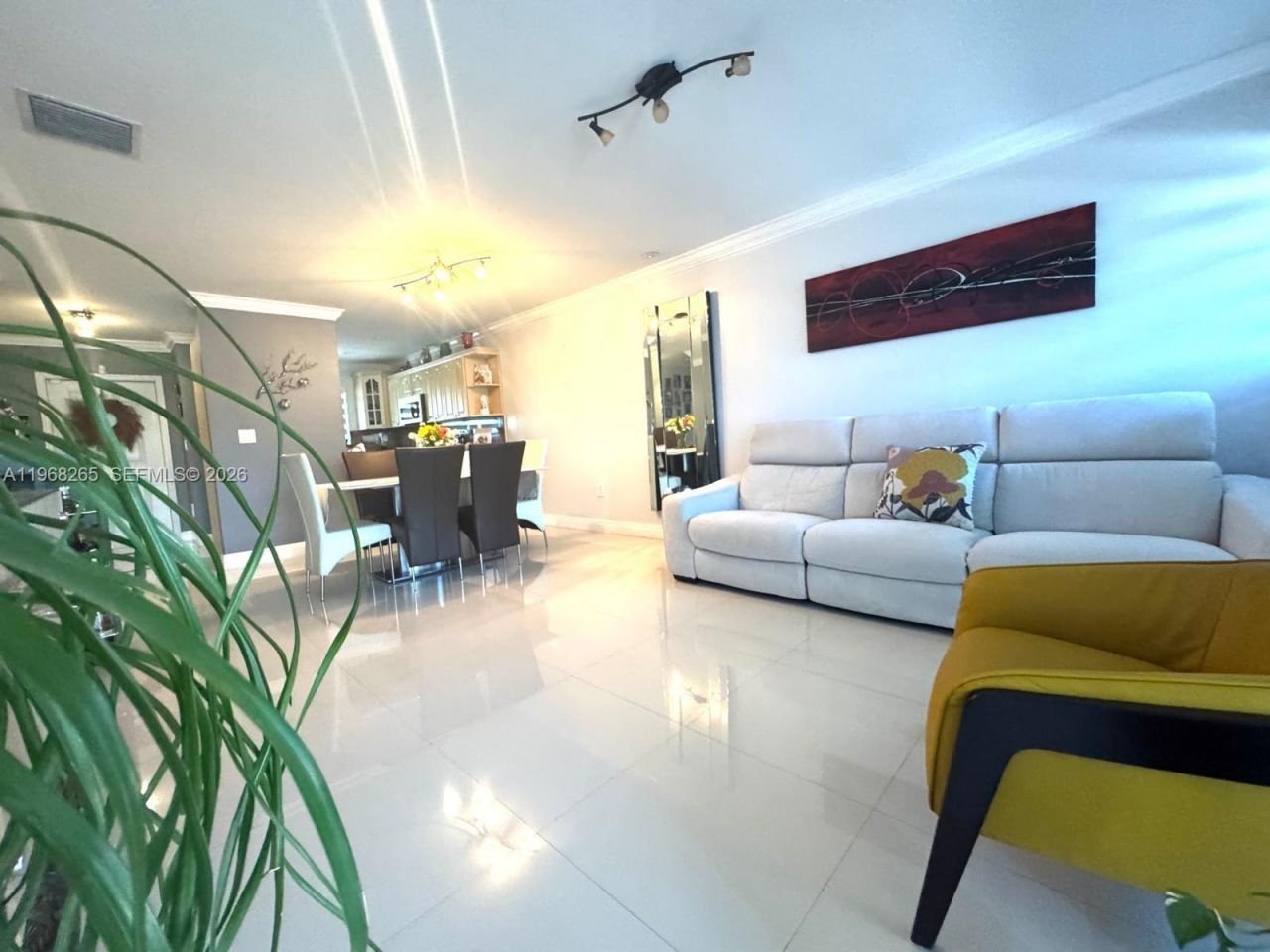 11163 NW 7th St, Unit 204-19, Miami, FL 33172 Photo