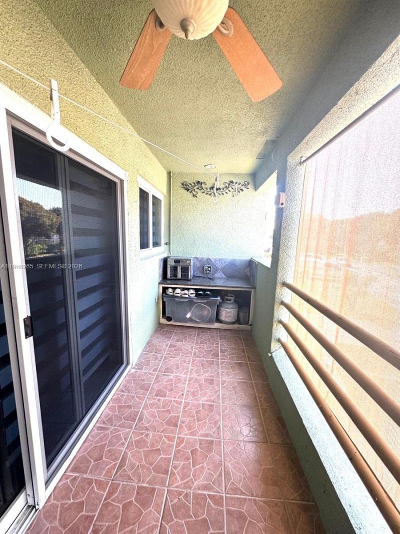 11163 NW 7th St, Unit 204-19, Miami, FL 33172 Photo