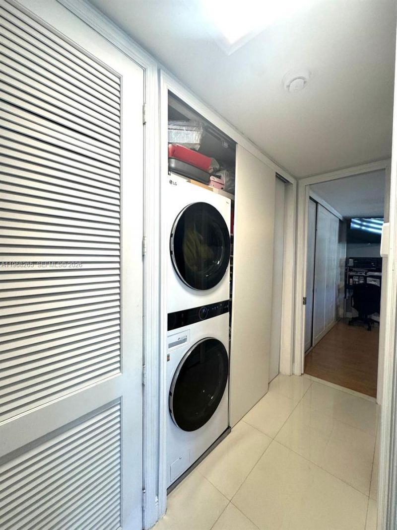 11163 NW 7th St, Unit 204-19, Miami, FL 33172 Photo