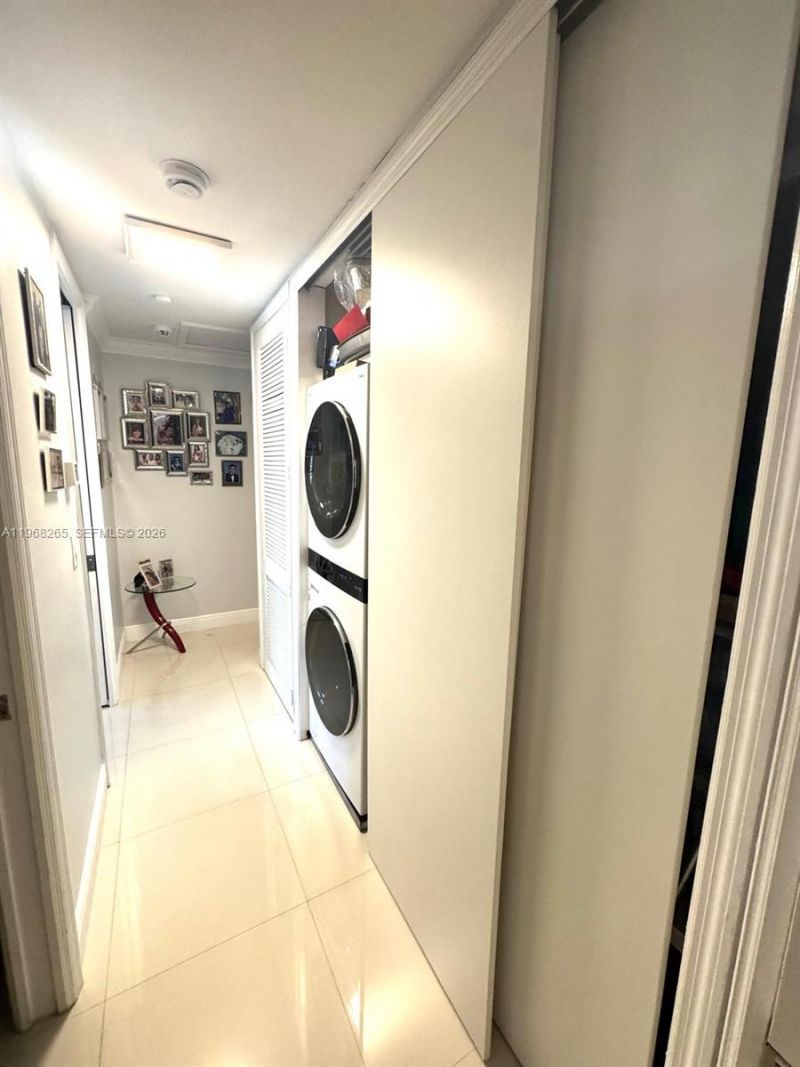 11163 NW 7th St, Unit 204-19, Miami, FL 33172 Photo