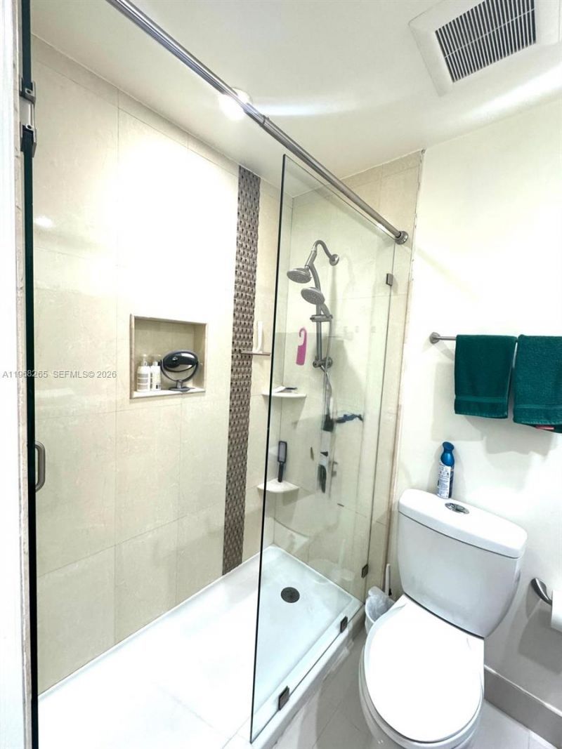 11163 NW 7th St, Unit 204-19, Miami, FL 33172 Photo