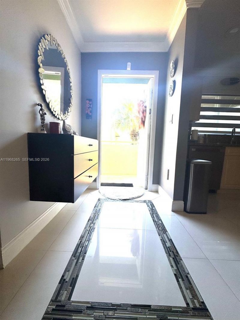 11163 NW 7th St, Unit 204-19, Miami, FL 33172 Photo