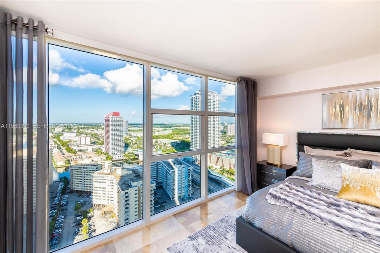1830 S Ocean Dr, Unit 2907, Hallandale Beach, FL 33009 Photo