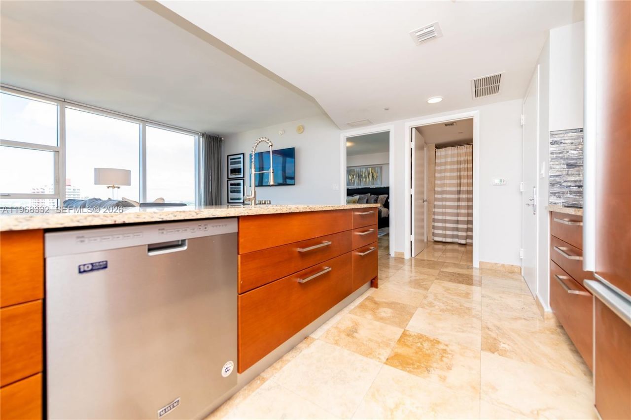 1830 S Ocean Dr, Unit 2907, Hallandale Beach, FL 33009 Photo