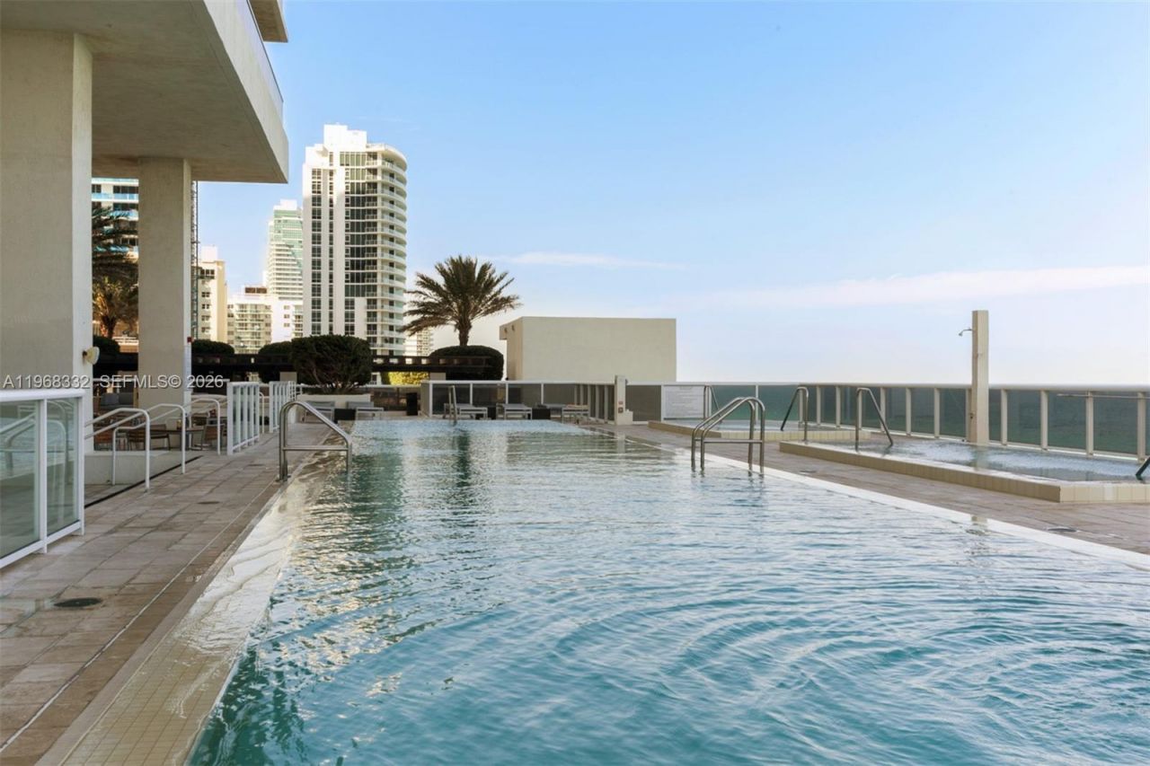 1830 S Ocean Dr, Unit 2907, Hallandale Beach, FL 33009 Photo