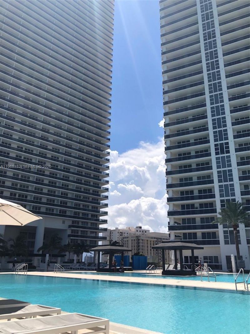 1830 S Ocean Dr, Unit 2907, Hallandale Beach, FL 33009 Photo
