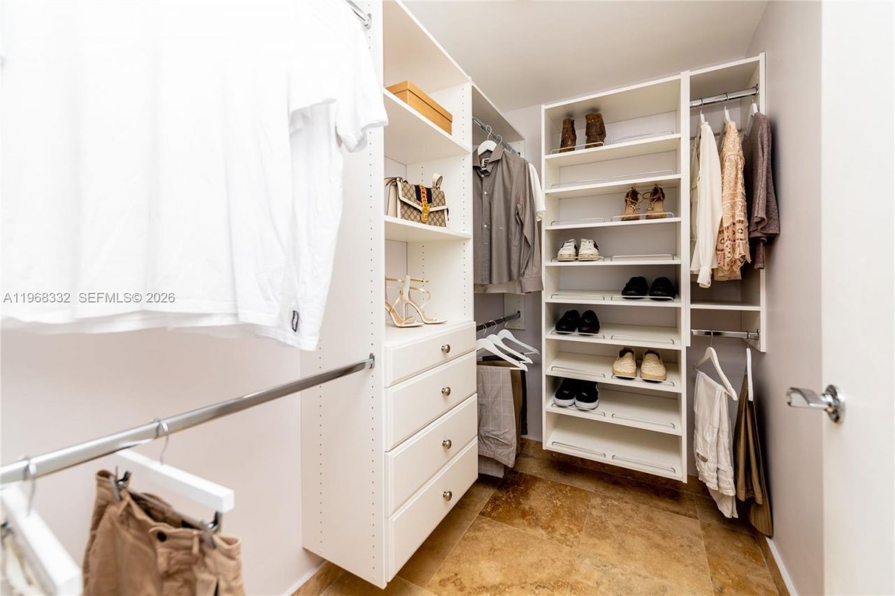 1830 S Ocean Dr, Unit 2907, Hallandale Beach, FL 33009 Photo