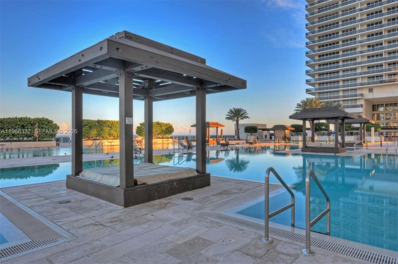 1830 S Ocean Dr, Unit 2907, Hallandale Beach, FL 33009 Photo