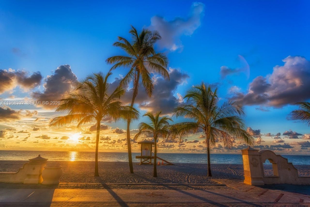 1830 S Ocean Dr, Unit 2907, Hallandale Beach, FL 33009 Photo