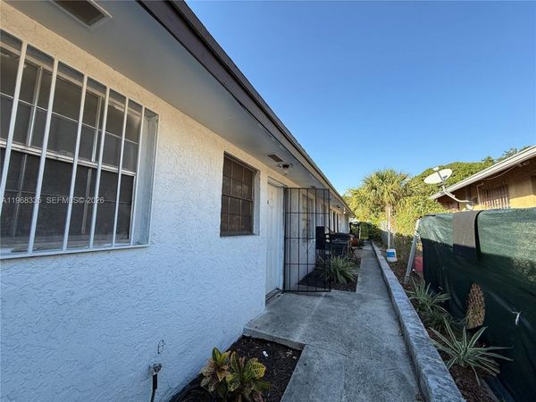 817 5th St , Unit 4, West Palm Beach, FL 33401