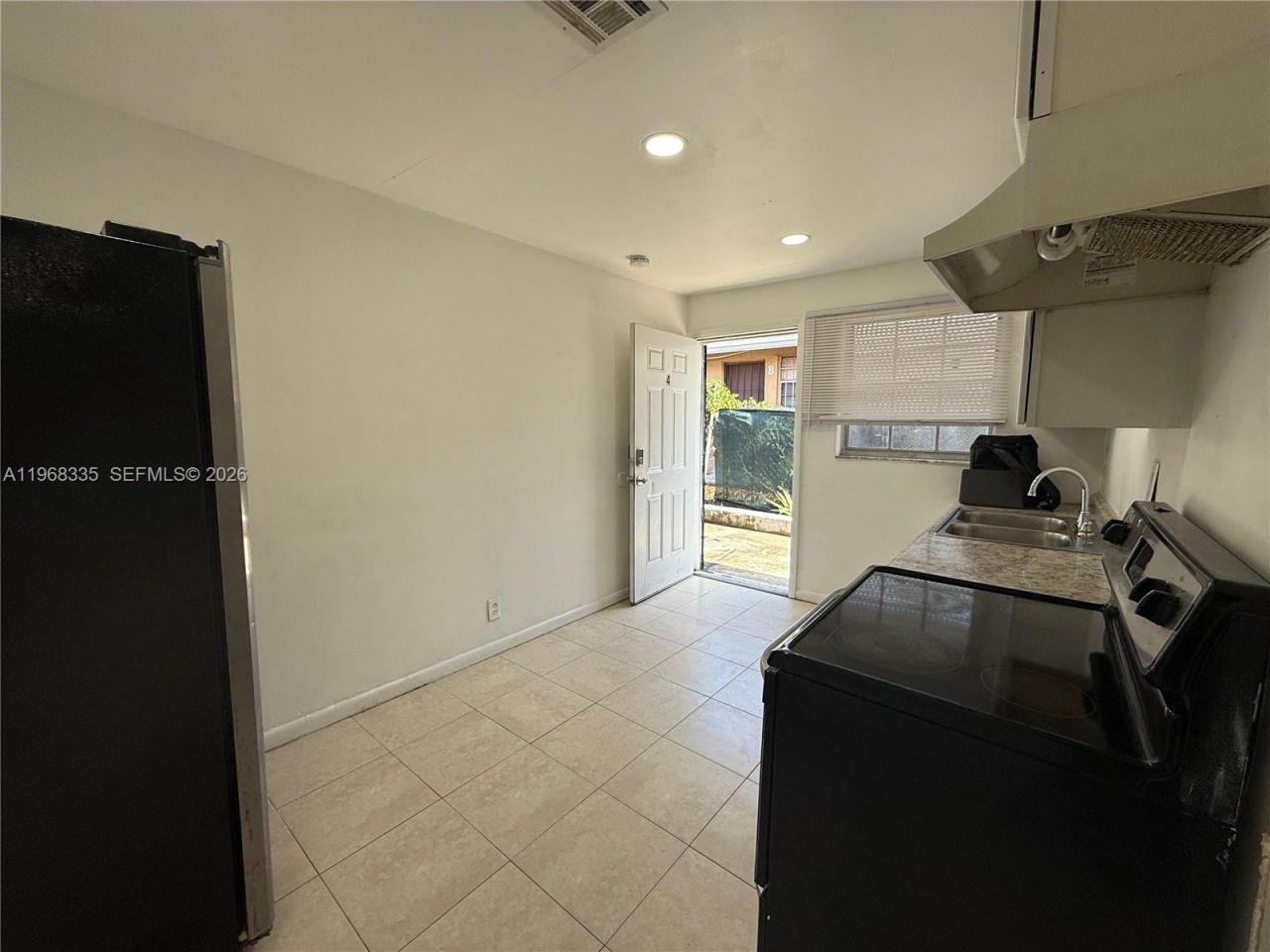 817 5th St , Unit 4, West Palm Beach, FL 33401 Photo