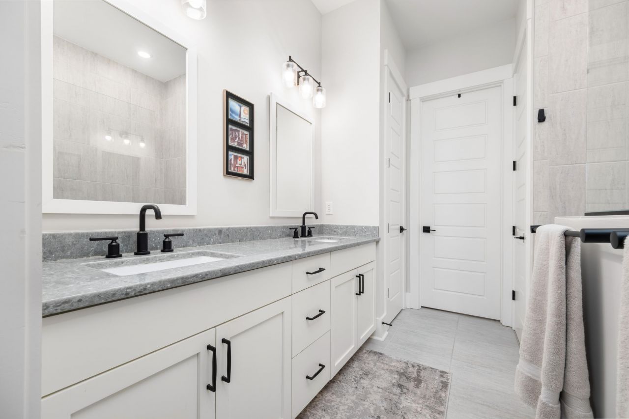 7790 Farr Street Photo 24