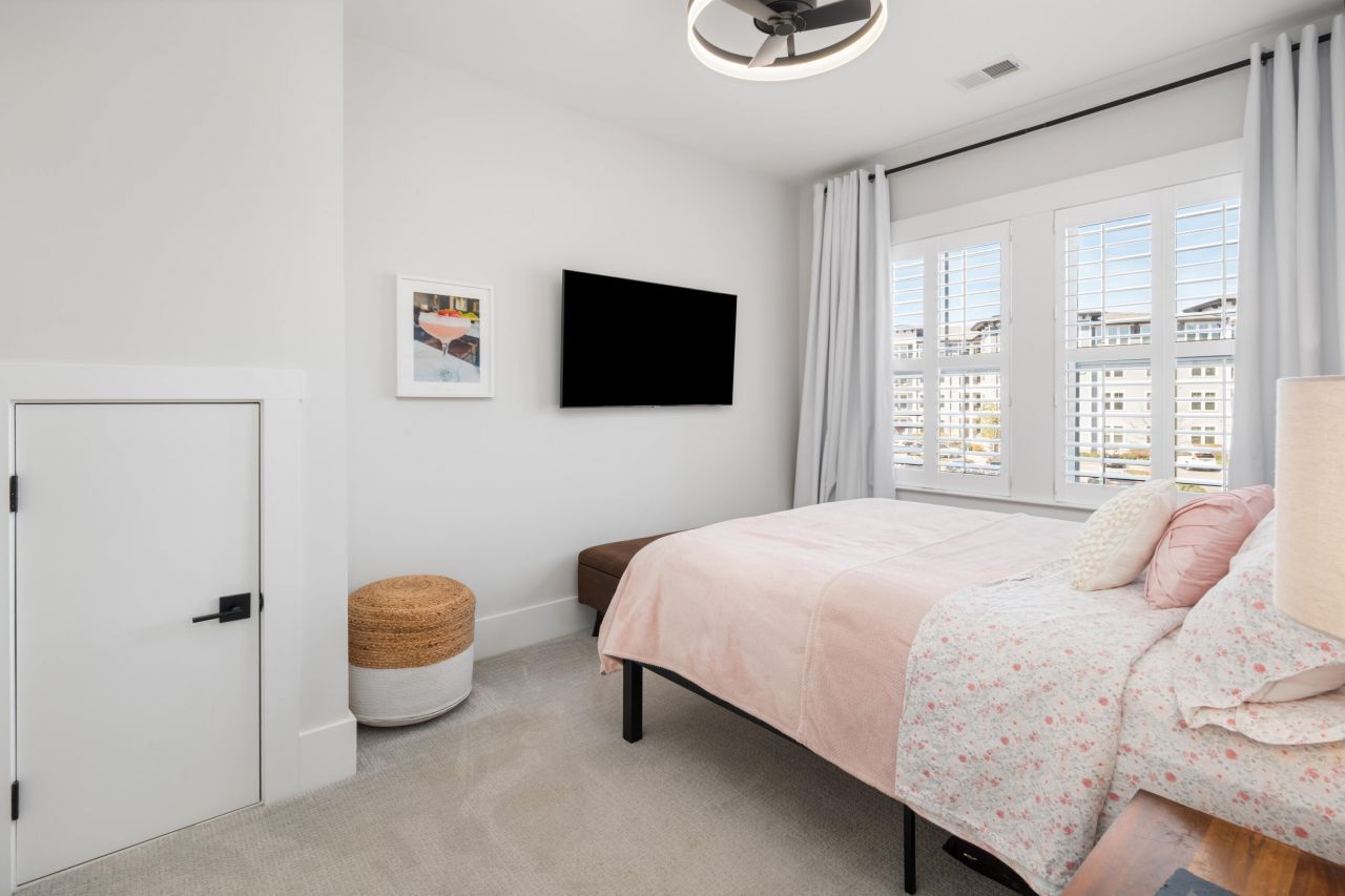 7790 Farr Street Photo 34