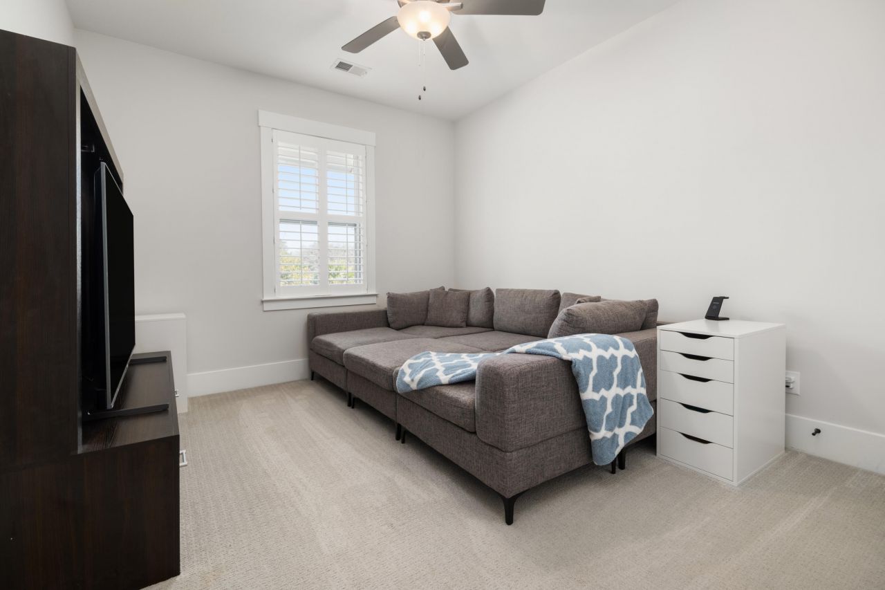 7790 Farr Street Photo 38